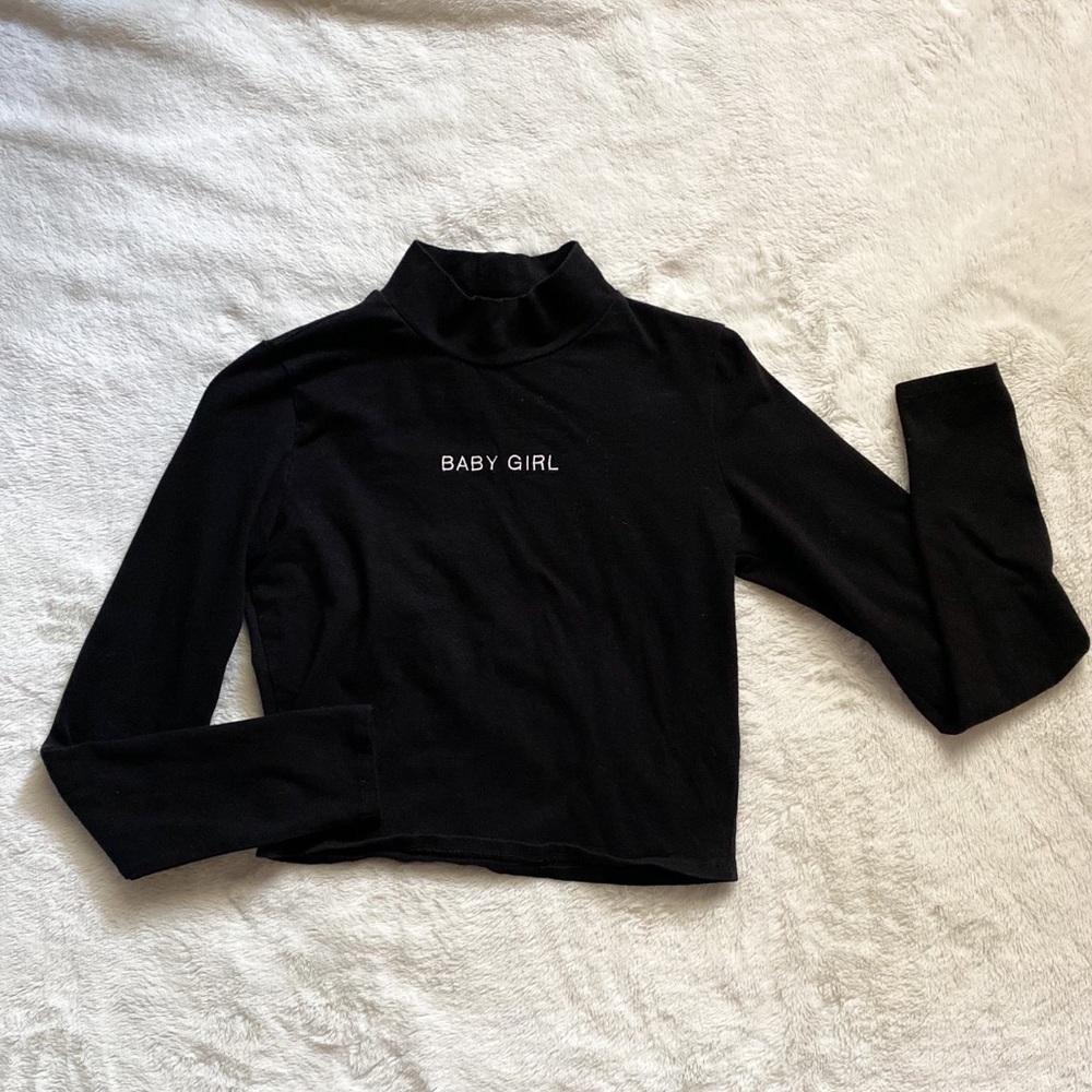 Forever 21 Black LongSleeve High Neck Crop Size S